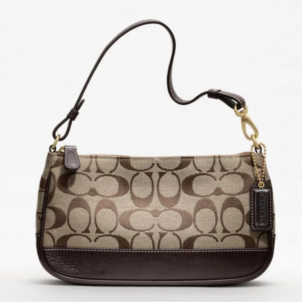 COACH SIGNATURE DEMI POUCH IN USED GOOD CONDITION WITH DUST BAG